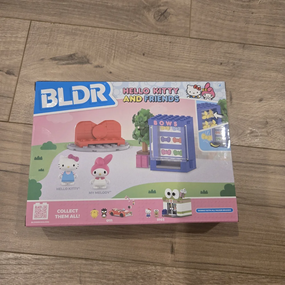 Hello Kitty 🎀 bldr